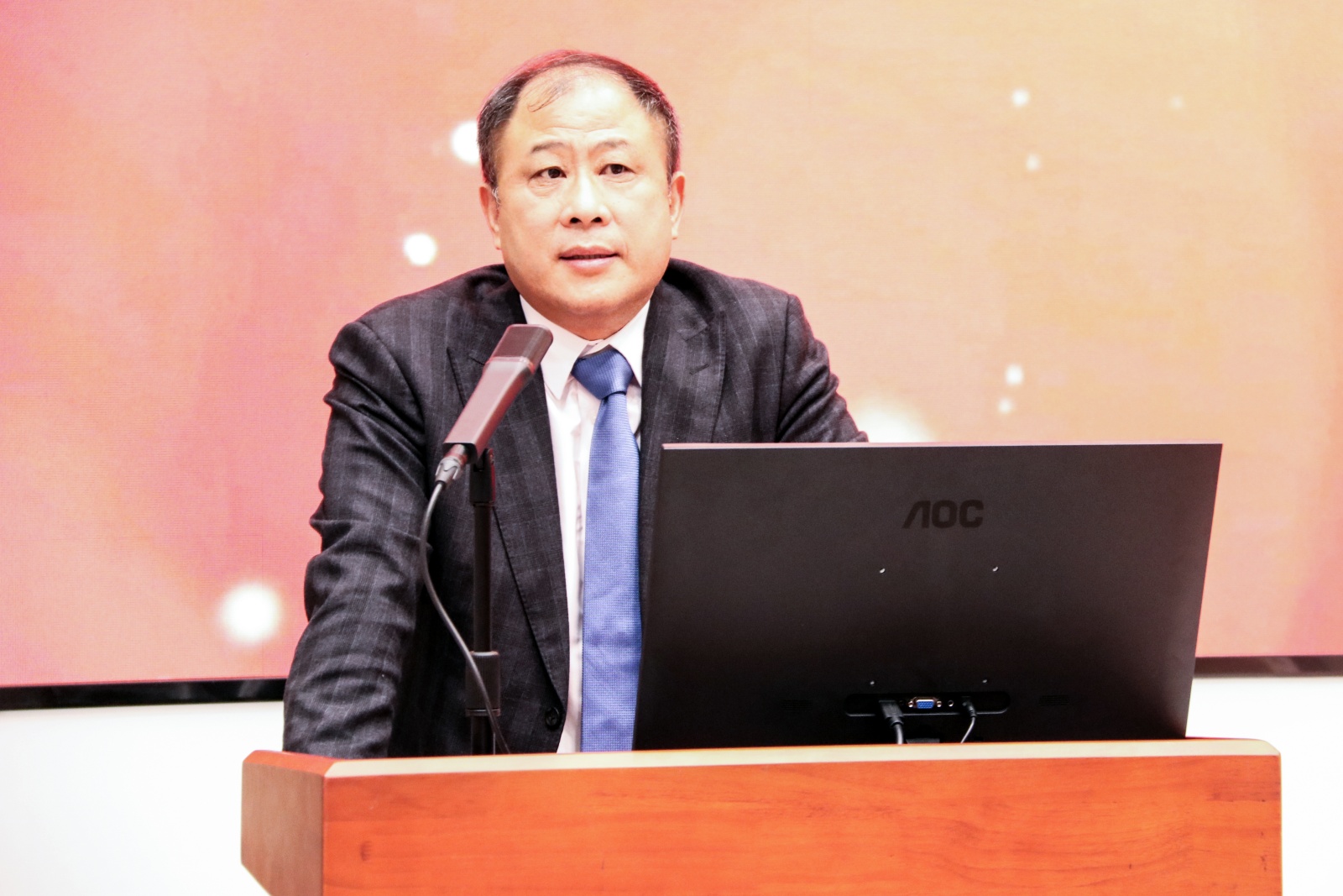 2022年度德才股份企业文化大讲堂暨鹰击长空梯队人才建设启动大会成功召开