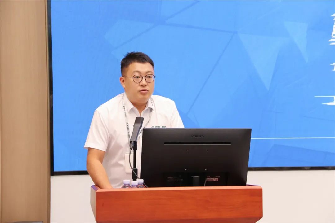 2022年度德才股份企业文化大讲堂8月开讲：以人为本，筑企业高质量发展之魂